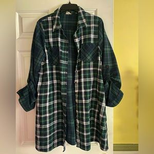 Hem and Thread. Oversized flannel/ dress. Dark green blue & white. Size L,fits M